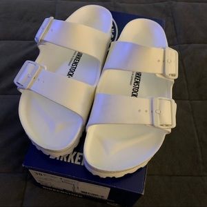 BIRKENSTOCKS! WHITE!